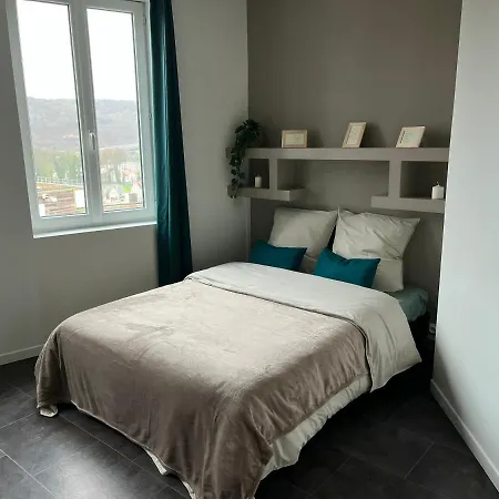 Triplex Carnot - Proche Docks 76, Kindarena Et Centre De Rouen - Stationnement Gratuit - Netflix - Wifi Apartment