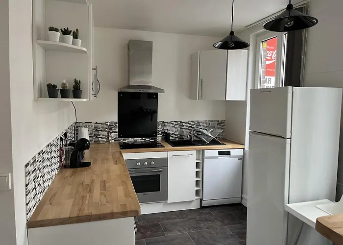 Appartamento Triplex Carnot - Proche Docks 76, Kindarena Et Centre De Rouen - Stationnement Gratuit - Netflix - Wifi Deville-les-Rouen